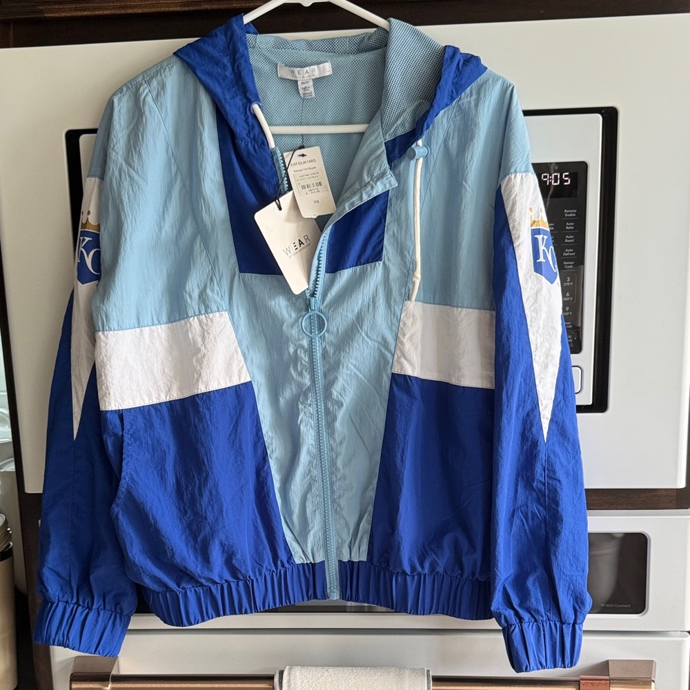 NWT KC Royals hooded jacket. XS